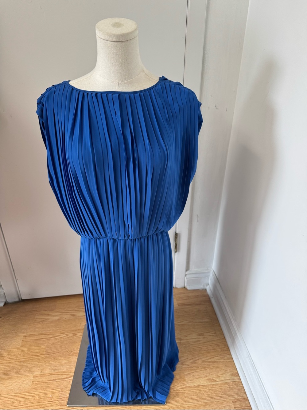 Aline Marelle Blue Pleated Women's Lightweight Dress